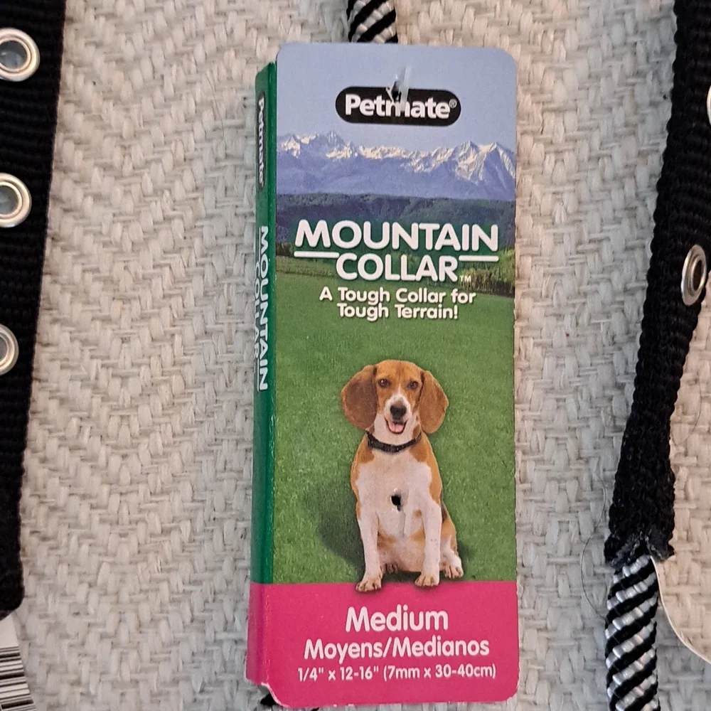 Petmate Mountain Collar, Set of 2 Dog Collars, Size Medium.